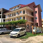 Casa Adelina Gasthuis *