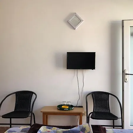 Pensión Casa Adelina